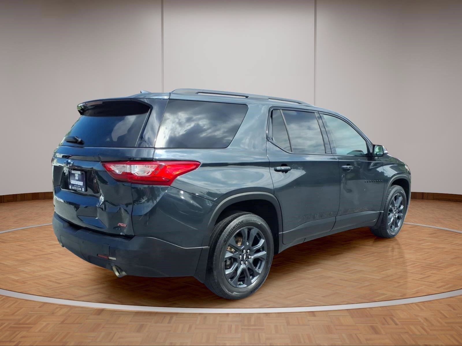 Used 2021 Chevrolet Traverse RS FWD image 6