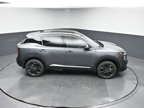 New 2026 Nissan Kicks SR w/ SR Premium Package image 33