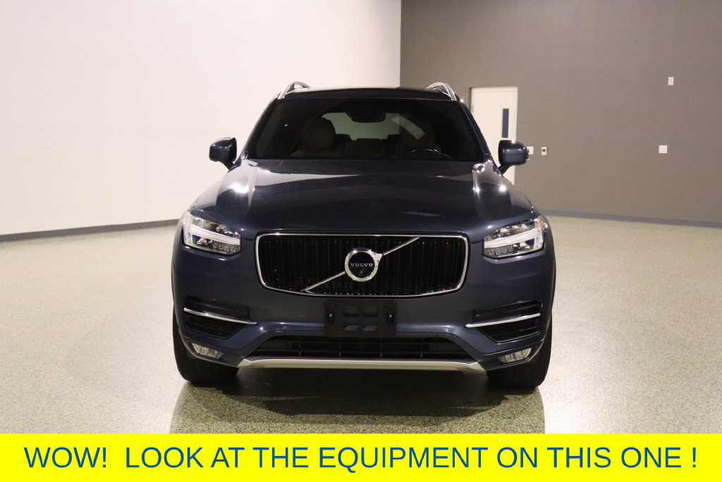 Used 2018 Volvo XC90 T5 Momentum w/ Convenience Package FWD image 3
