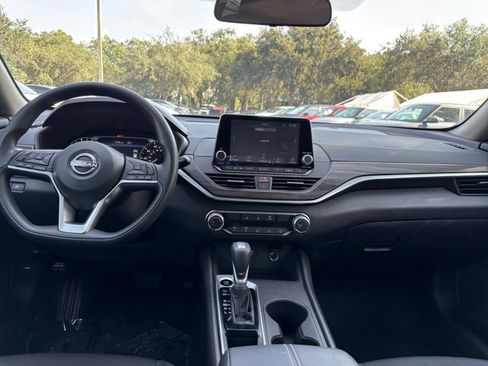 Used 2026 Nissan Altima 2.5 SV FWD image 33