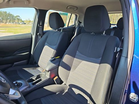 Used 2024 Nissan Leaf S image 18