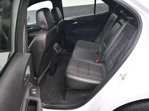 Used 2023 Chevrolet Equinox RS FWD image 25