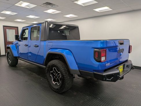 Used 2021 Jeep Gladiator Willys image 6