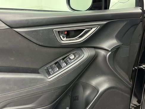 Used 2019 Subaru Forester Premium AWD/4WD image 11
