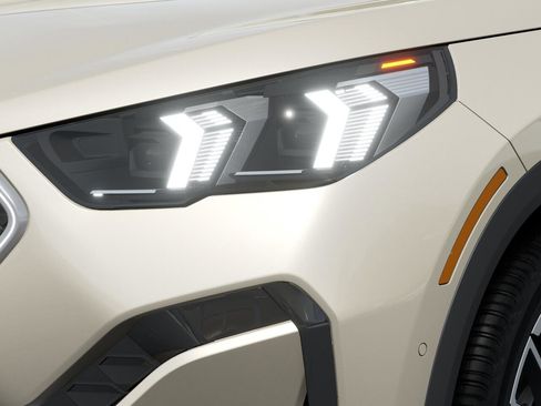 New 2026 BMW X2 xDrive28i image 6