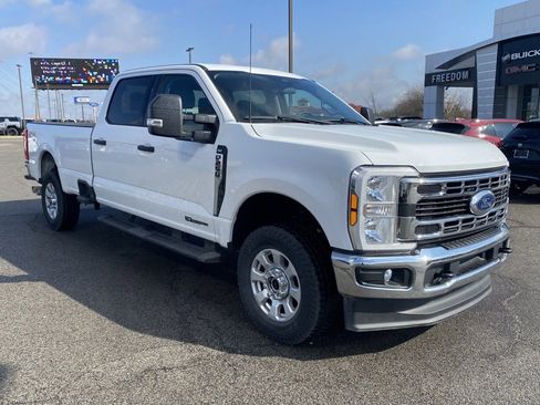 Used 2024 Ford F250 XLT image 7