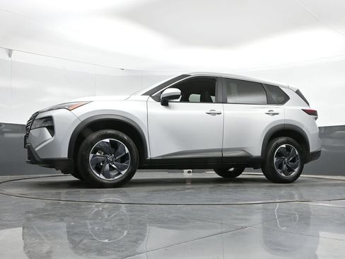 Used 2025 Nissan Rogue SV AWD/4WD image 44