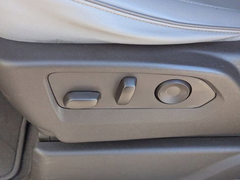 Used 2023 GMC Yukon SLT image 24