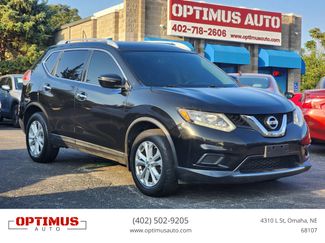 Used 2016 Nissan Rogue SV image 1