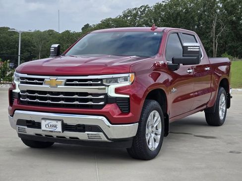 Used 2023 Chevrolet Silverado 1500 LTZ w/ Technology Package AWD/4WD image 4