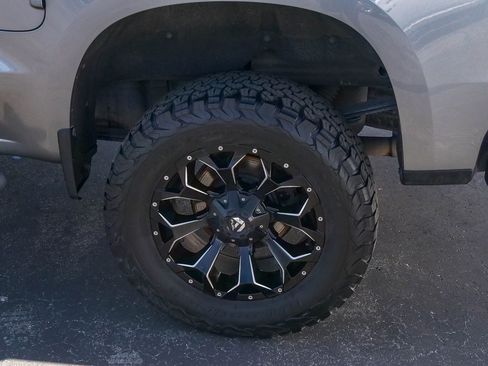 Used 2020 Chevrolet Silverado 1500 RST w/ All-Star Edition image 6