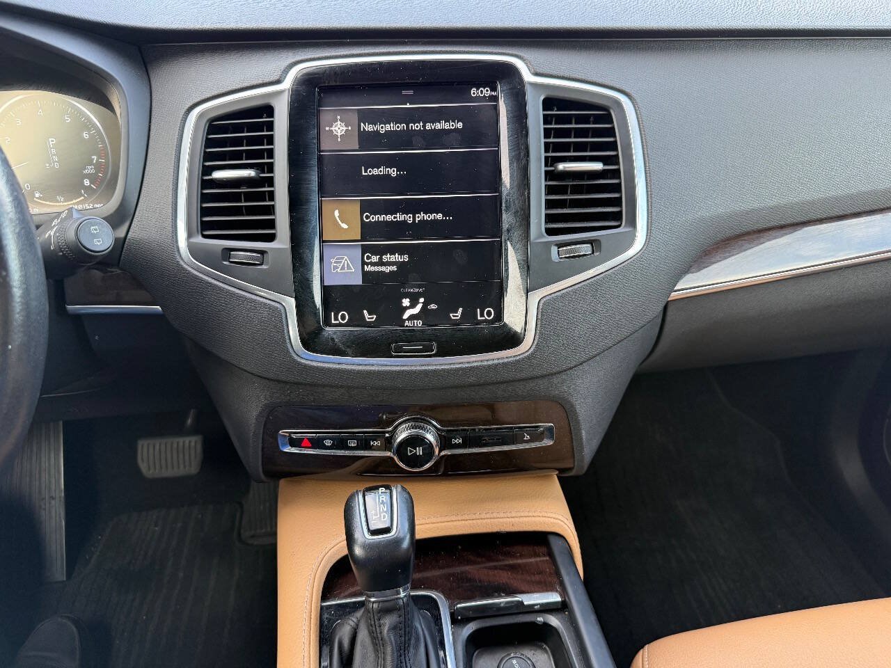Used 2019 Volvo XC90 T6 Momentum w/ Advanced Package AWD/4WD image 21