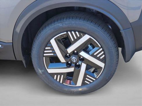 New 2026 Nissan Kicks SV image 10