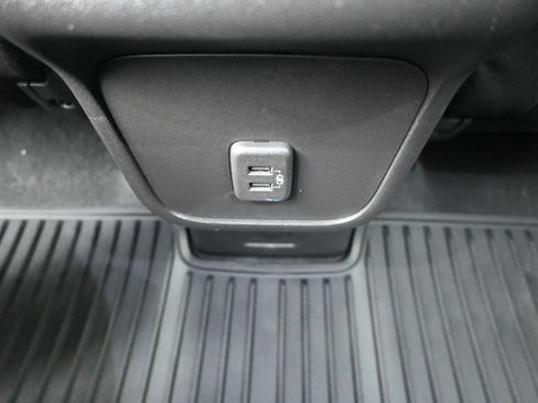 Used 2024 Chevrolet Equinox LT FWD image 22
