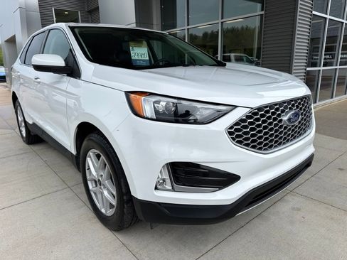 Certified 2024 Ford Edge SEL w/ Convenience Package AWD/4WD image 10