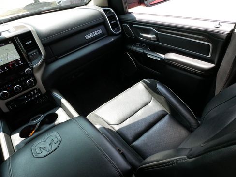 Used 2020 RAM 1500 Laramie AWD/4WD image 11