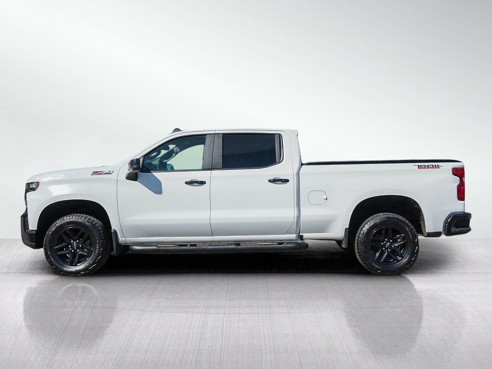 Used 2019 Chevrolet Silverado 1500 LT Trail Boss AWD/4WD image 2
