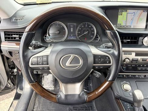 Used 2016 Lexus ES 350 FWD image 8