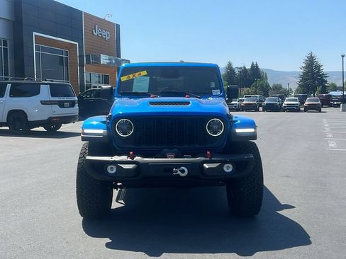 Used 2026 Jeep Wrangler Unlimited Rubicon AWD/4WD image 2