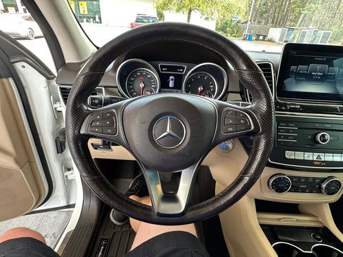 Used 2018 Mercedes-Benz GLE 350 4MATIC image 23