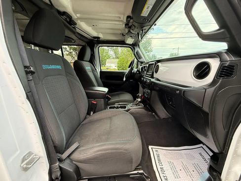 Used 2021 Jeep Wrangler Unlimited Sport AWD/4WD image 26