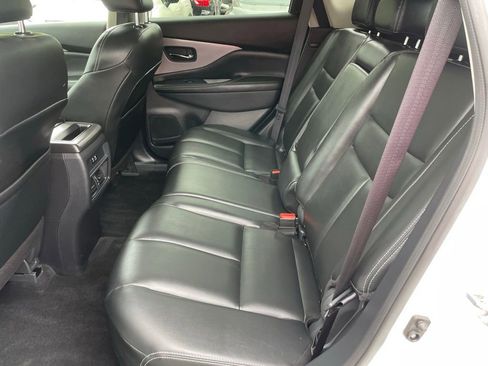 Certified 2024 Nissan Murano SV w/ SV Midnight Edition Package AWD/4WD image 8