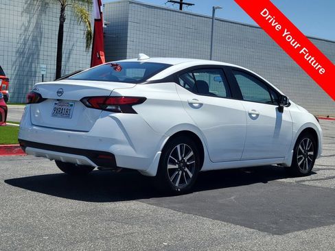 Used 2025 Nissan Versa SV w/ Trunk Package FWD image 4