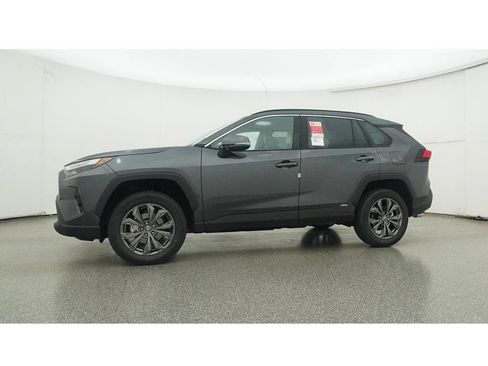 Used 2024 Toyota RAV4 XLE Premium w/ Weather Package AWD/4WD image 22