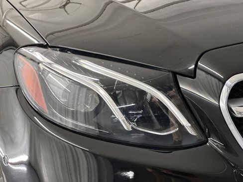 Used 2019 Mercedes-Benz E 300 image 12