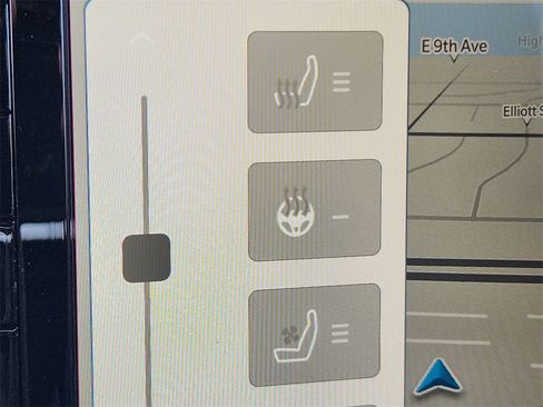 Used 2024 RAM 2500 Laramie w/ Sport Appearance Package image 24