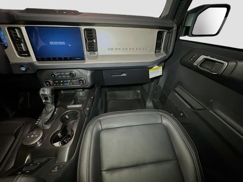 New 2026 Ford Bronco Outer Banks AWD/4WD image 27
