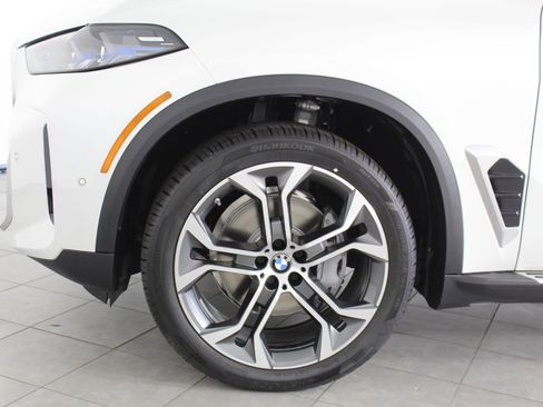 New 2026 BMW X5 sDrive40i w/ Climate Comfort Package image 21