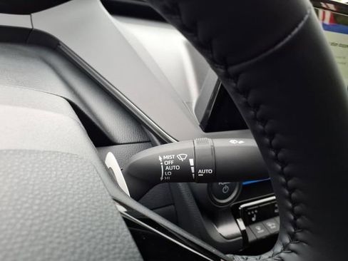 New 2026 Toyota Prius FWD image 19