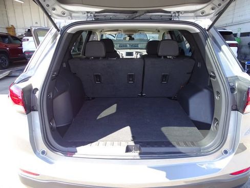 Used 2023 Chevrolet Equinox LT FWD image 23