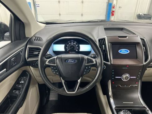 Used 2020 Ford Edge Titanium w/ Cargo Accessory Package FWD image 11