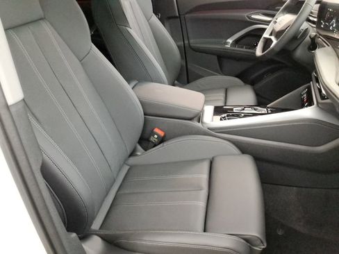 New 2025 Audi Q5 Premium Plus image 16