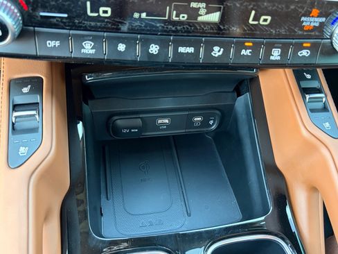 Certified 2025 Kia Telluride SX Prestige X-Line AWD/4WD image 29