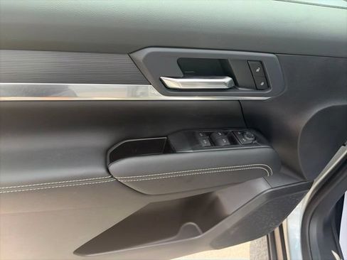 New 2027 GMC Terrain Elevation w/ LPO, Floor Liner Package AWD/4WD image 17