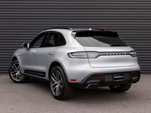 Certified 2026 Porsche Macan image 3