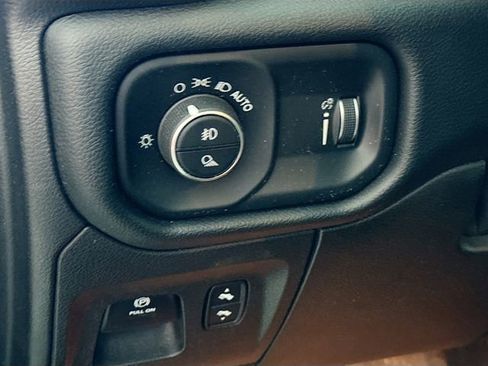 Used 2021 RAM 1500 Big Horn image 11