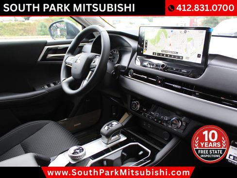 New 2026 Mitsubishi Outlander ES AWD/4WD image 10
