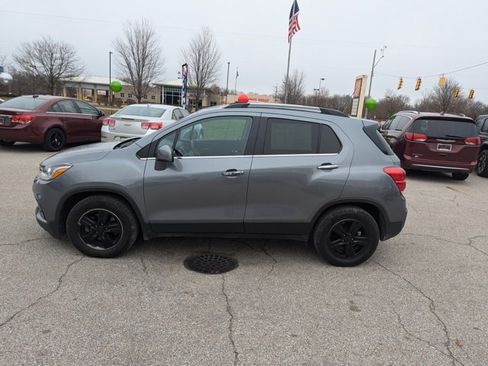 Used 2020 Chevrolet Trax LT w/ Driver Confidence Package image 6