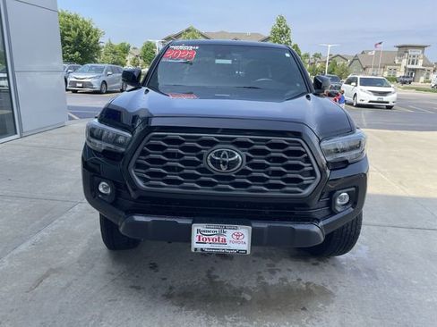 Used 2023 Toyota Tacoma TRD Off-Road w/ TRD Premium Off Road Package AWD/4WD image 11