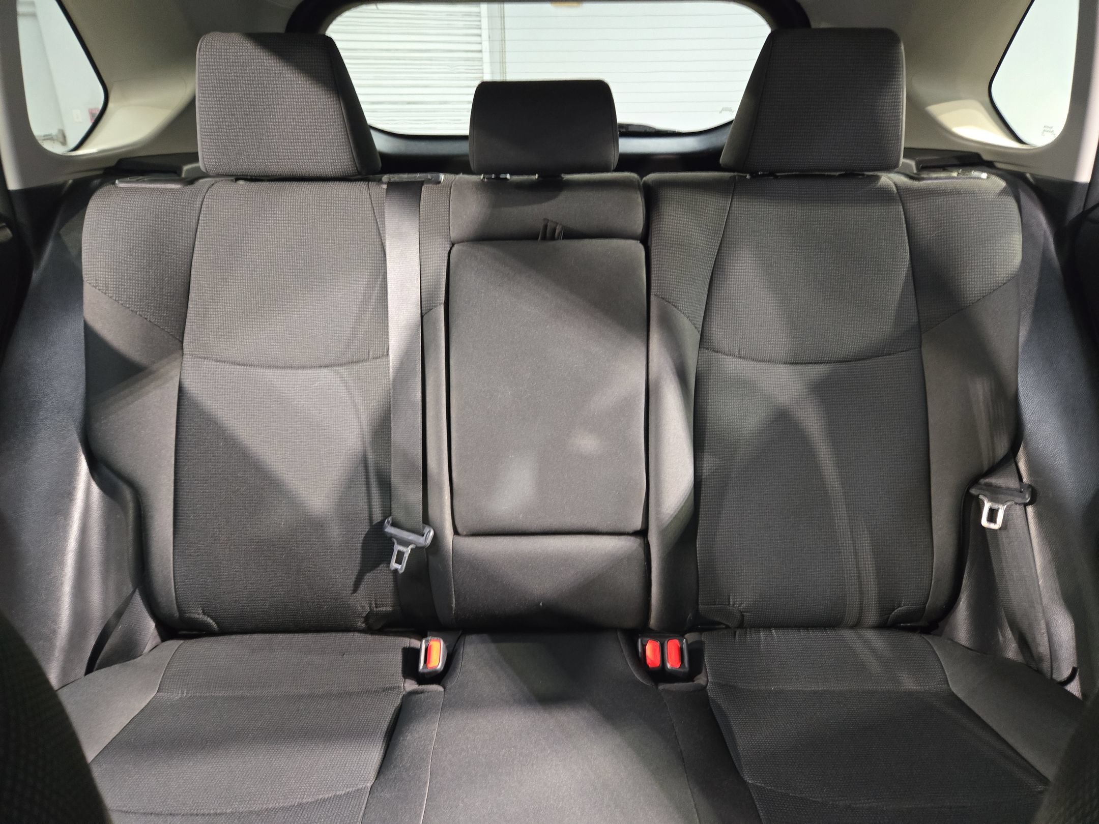 Used 2020 Toyota RAV4 LE FWD image 13