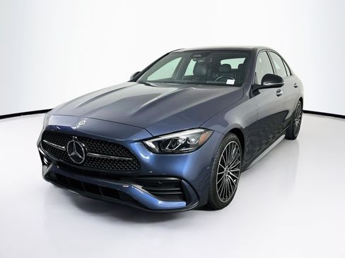 Used 2024 Mercedes-Benz C 300 Sedan image 3