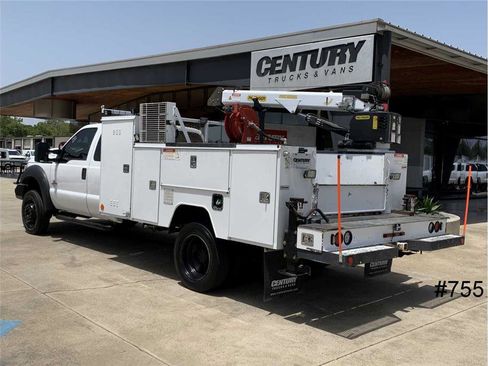 Used 2016 Ford F550 4x4 SuperCab Super Duty image 8
