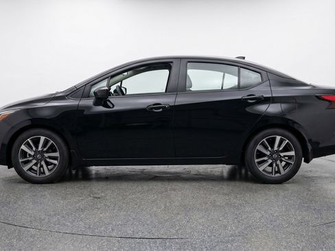 Used 2025 Nissan Versa SV FWD image 5