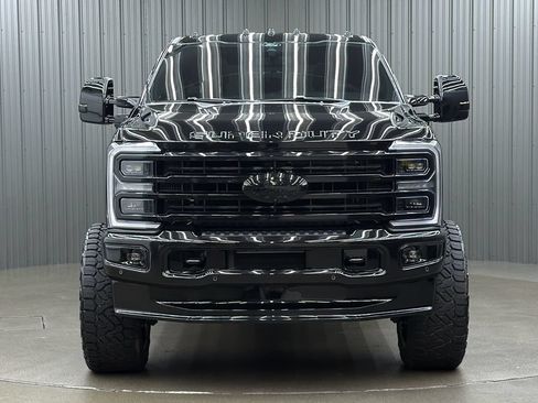 Used 2026 Ford F250 Platinum AWD/4WD image 8