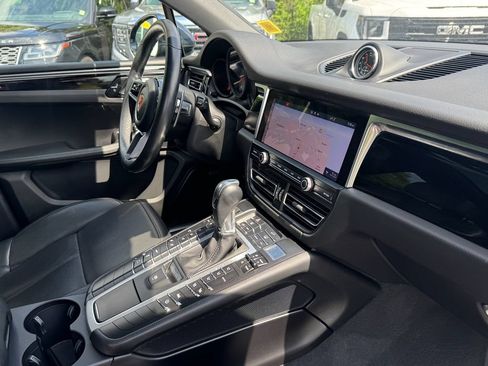 Used 2020 Porsche Macan S AWD/4WD image 29
