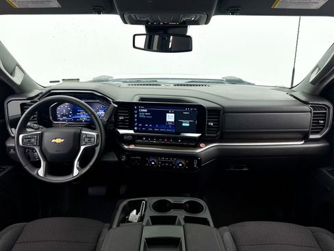 Used 2025 Chevrolet Silverado 3500 LT w/ Safety Package image 19